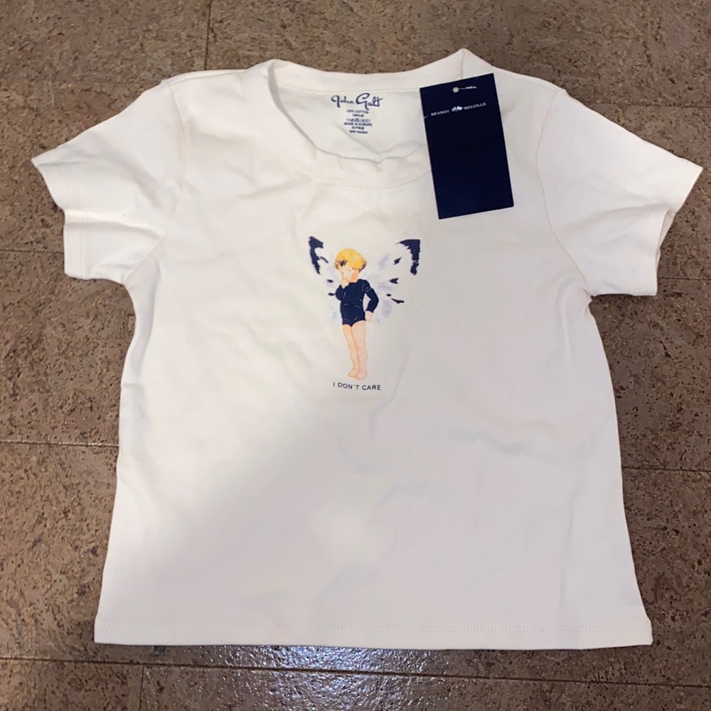 brandy melville “i don’t care” tshirt